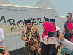 Pimpinan Majelis Taklim Se-Jakbar Dukung Pramono-Rano di Pilgub Jakarta