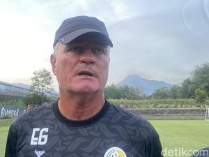 Menanti Debut Coach Mazola Pimpin PSS Sleman di Liga 1