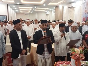 Ustaz-Guru Ngaji Deklarasi Dukung Abdul Wahid-SF Hariyanto di Pilgub Riau Ustaz-Guru Ngaji Deklarasi Dukung Abdul Wahid-SF Hariyanto di Pilgub Riau