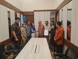 Kejari Tanjung Perak Lakukan Restorative Justice Kasus Penganiayaan