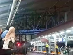 Viral Warga Geram Ada Tawuran di Jalur Atas Stasiun Kampung Bandan