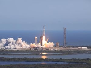 NASA Luncurkan Misi Europa Clipper untuk Cari Bukti Kehidupan NASA Luncurkan Misi Europa Clipper untuk Cari Bukti Kehidupan