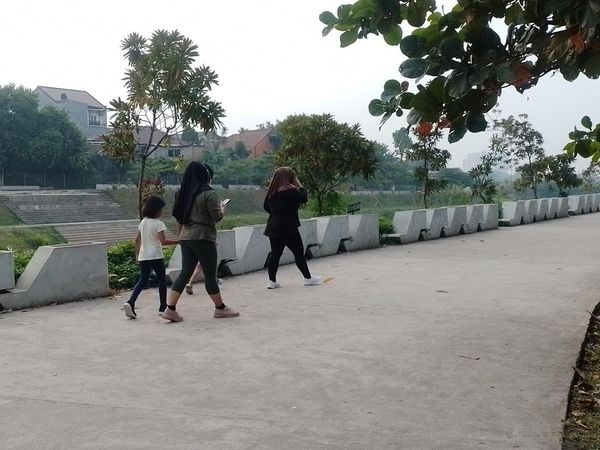Potret Waduk Brigif Jagakarsa, Rekreasi Gratis-Seru buat Olahraga