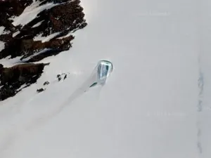 Mengungkap Teori Konspirasi Pintu Raksasa di Antartika Mengungkap Teori Konspirasi Pintu Raksasa di Antartika