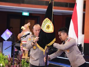 SSDM Polri Kukuhkan Pataka Daksha Prasastya, Komitmen Cetak SDM Unggul untuk Indonesia Emas SSDM Polri Kukuhkan Pataka Daksha Prasastya, Komitmen Cetak SDM Unggul untuk Indonesia Emas