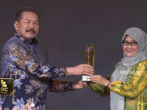 Bakti Kominfo Raih GCG Awards dari Kejagung Kategori Best Transition Leader Bakti Kominfo Raih GCG Awards dari Kejagung Kategori Best Transition Leader