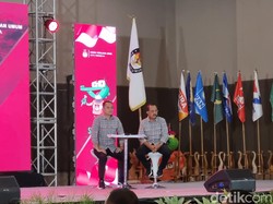 Strategi Reformasi Eri-Armuji dalam Layanan Pendidikan di Kota Surabaya