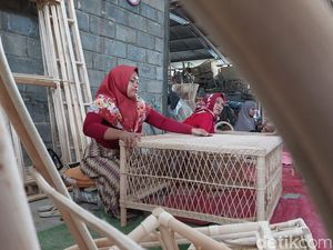 Pengusaha Mebel Cirebon Keluhkan Minimnya Pameran-Perlindungan Desain Pengusaha Mebel Cirebon Keluhkan Minimnya Pameran-Perlindungan Desain