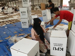 KPU Banyuwangi Mulai Rakit Kotak Suara dan Sortir Arsip Pemilu 2024