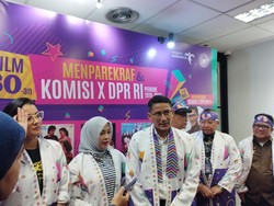 Sandiaga Semringah Nonton Film 80-an di Hari-hari Terakhir Jadi Menteri