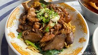 Sedep Mlekoh! Ini 5 Mie Ayam Jawa yang Kondang Puluhan Tahun di Jakarta