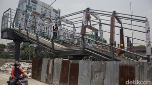 Pembangunan JPO Jatibaru DJKA Tanah Abang Terus Dikebut