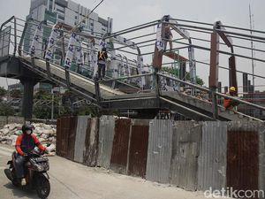 Pembangunan JPO Jatibaru DJKA Tanah Abang Terus Dikebut Pembangunan JPO Jatibaru DJKA Tanah Abang Terus Dikebut