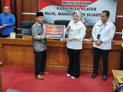 Pemkab Klaten Salurkan Dana Hibah Rp 2,145 M untuk Puluhan Penerima