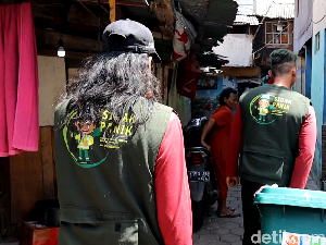 Menilik Layanan Jemput Sampah Ala Warga Nyengseret Bandung Menilik Layanan Jemput Sampah Ala Warga Nyengseret Bandung