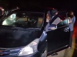 Video: Momen Penangkapan Pelaku Penikaman Pensiunan TNI di Bantaeng Video: Momen Penangkapan Pelaku Penikaman Pensiunan TNI di Bantaeng
