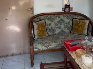 Viral Rumah Unik Jam Dindingnya Banyak Banget, Definisi Waktu Sangat Berharga Viral Rumah Unik Jam Dindingnya Banyak Banget, Definisi Waktu Sangat Berharga