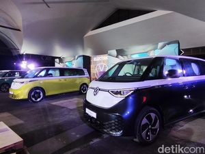 Tampang Volkswagen ID. Buzz yang Rilis di Singapura, Ada Versi Cargo!