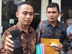 Tim Hukum Kustini-Sukamto Laporkan Perusakan APK ke Bawaslu Sleman