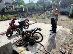 Malangnya Petani Blitar Seketika Meninggal Tertabrak Motor Balap Malangnya Petani Blitar Seketika Meninggal Tertabrak Motor Balap