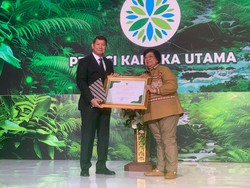 Menteri LHK Puji Capaian Hashim Djojohadikusumo Tingkatkan Tutupan Hutan Alam