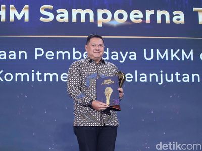 HM Sampoerna Raih detikcom Awards 2024 Bidang Pemberdaya UMKM