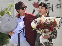 J-Hope BTS Pulang Wamil Disambut Pelukan dan Aksi Kocak Jin BTS