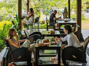 Little Spoon, Kafe Unik yang Menyajikan Menu Serba Organik di Pantai Nyanyi Little Spoon, Kafe Unik yang Menyajikan Menu Serba Organik di Pantai Nyanyi