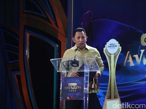 Kapolri Raih detikcom Awards 2024 Tokoh Inklusif dan Peduli Kelompok Rentan