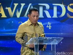 Kapolri Raih Tokoh Inklusif-Peduli Kelompok Rentan: Hak Rakyat Harus Diperhatikan