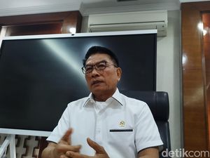 Pensiun dari KSP, Moeldoko Lanjut Bisnis Baterai Mobil Listrik Pensiun dari KSP, Moeldoko Lanjut Bisnis Baterai Mobil Listrik