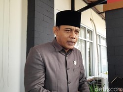 Ketua DPRD Pangandaran Tolak Beli Mobil Dinas Baru