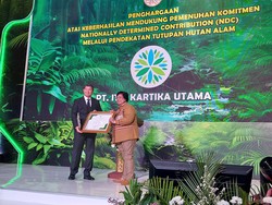KLHK Beri Penghargaan Perusahaan Adik Prabowo Atas Tutupan Hutan Alam