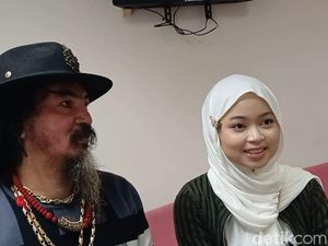 Tingkah Limbad di Rumah Dibongkar Anak, Ternyata Hobi Nyanyi Dangdut Tingkah Limbad di Rumah Dibongkar Anak, Ternyata Hobi Nyanyi Dangdut