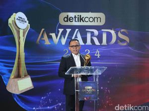 Azwar Anas Raih detikcom Awards 2024: Kami Gelorakan Birokrasi Berdampak Azwar Anas Raih detikcom Awards 2024: Kami Gelorakan Birokrasi Berdampak