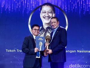 Terbaik! Dirut Garuda Indonesia Raih Penghargaan Tokoh Transformatif Industri Penerbangan
