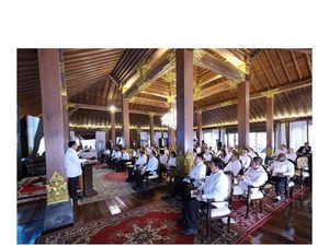 Prabowo Unggah Momen Pembekalan Calon Menteri, Ada Foto Salaman dengan Gibran Prabowo Unggah Momen Pembekalan Calon Menteri, Ada Foto Salaman dengan Gibran