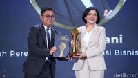 Tri Andayani Terima Penghargaan Perempuan Transformasi Bisnis Pelayaran