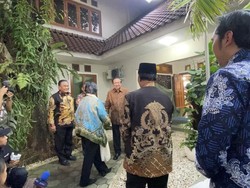 Pimpinan MPR Sambangi SBY, Beri Undangan Pelantikan Prabowo-Gibran