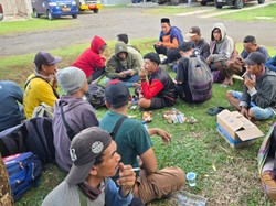 71 Nelayan Terjebak Ombak di Sukabumi Berhasil Dievakuasi