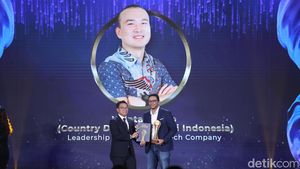 Pimpinan Xiaomi Indonesia Wentao Zhao Dianugerahi detikcom Awards