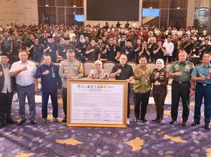 Pj Gubernur Jatim Optimistis Pilkada Serentak Tahun 2024 Aman dan Damai Pj Gubernur Jatim Optimistis Pilkada Serentak Tahun 2024 Aman dan Damai