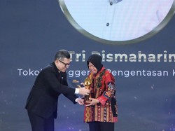 Raih detikcom Awards 2024, Risma: Untuk Kemensos yang Bekerja Keras