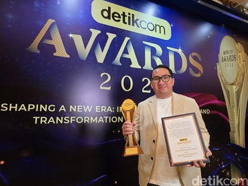 Samsung Sabet Gelar AI Genius di detikcom Awards 2024