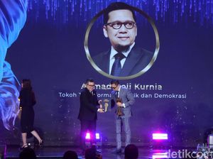 Selamat! Ahmad Doli Kurnia Raih detikcom Awards 2024 Selamat! Ahmad Doli Kurnia Raih detikcom Awards 2024