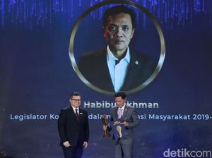 Video: Habiburokhman-Muzani Raih detikcom Awards