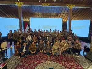 Potret Deretan Calon Wamen Prabowo yang Ikut Hambalang Retreat Potret Deretan Calon Wamen Prabowo yang Ikut Hambalang Retreat