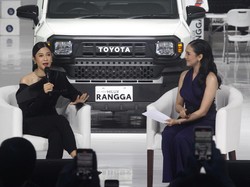 Dian Sastro Naksir Toyota Hilux Rangga, Kepincut Desainnya!