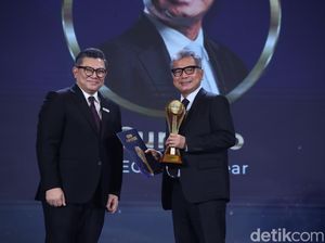 Dirut BRI Sunarso Raih CEO of The Year detikcom Awards