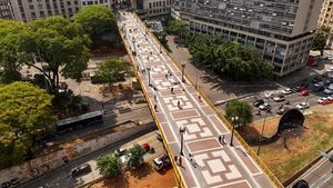 Indahnya Jembatan Pedestrian di Brasil